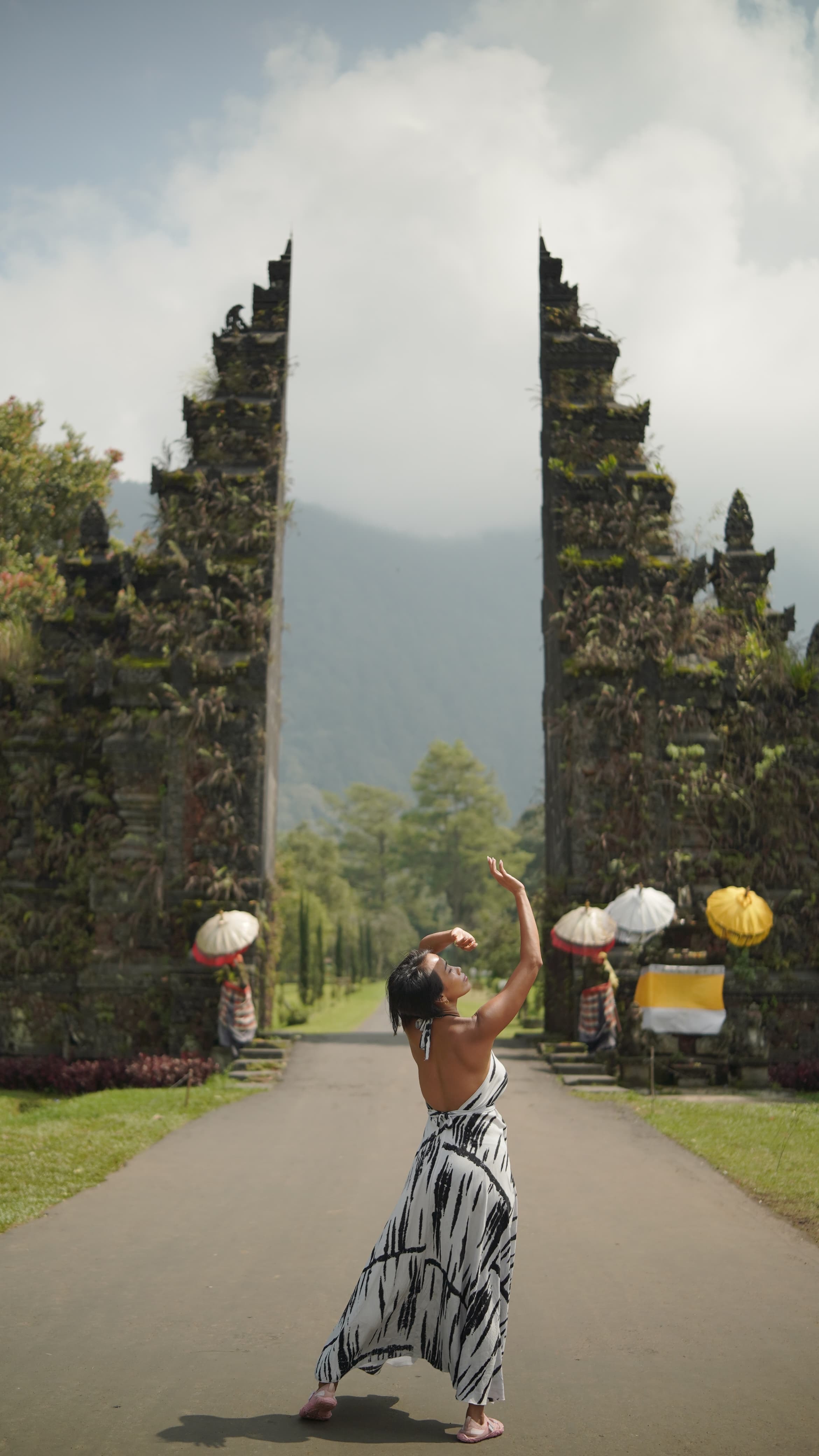 Handara Gate